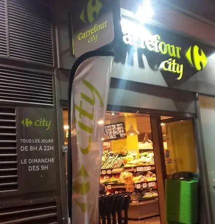 Lady Mimi Daire Paris